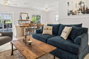 NEW LISTING!! Catch the Breeze on Crystal Beach
